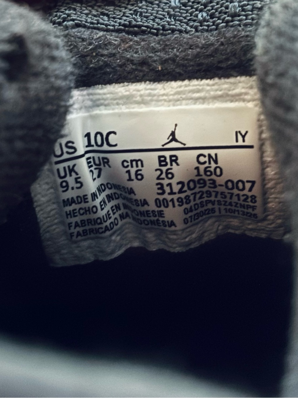 Toddler Boy Blue and Black Jordan Retro 14 - Size 10C , in great condition - Picture 9 of 9